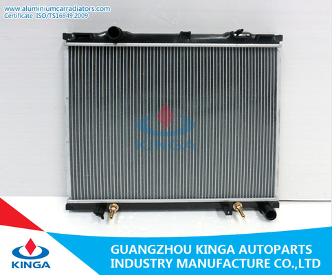 Porcellana Raffreddando il radiatore di 05 - di 02 Hyundai per l'OEM 25310-3E300/3E350 di SORENTO 3.5i V6'02-05 fornitore