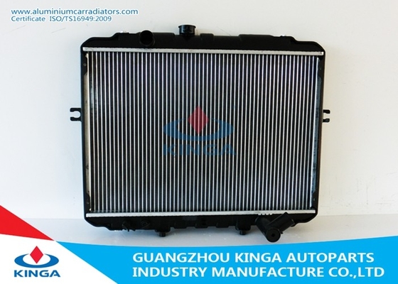 Porcellana Il PORTATORE sigillato 2.4I “93 del radiatore H100 di Hyundai ABBELLISCE„ i radiatori dell'auto della TA 93-2.5D fornitore