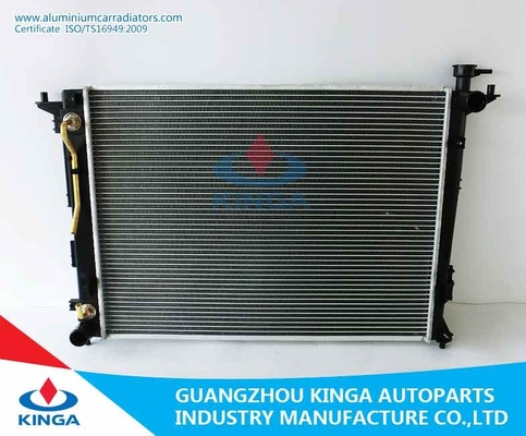 Porcellana radiatore del motore per veicoli 25310-2Z100 per HYUNDAI IX35 2010 - A fornitore