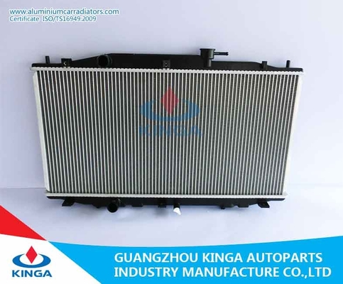 Porcellana La TA PA16/26 radiatori su ordinazione di Xinlifan 520 dell'alluminio di mercato degli accessori dei radiatori dell'automobile fornitore