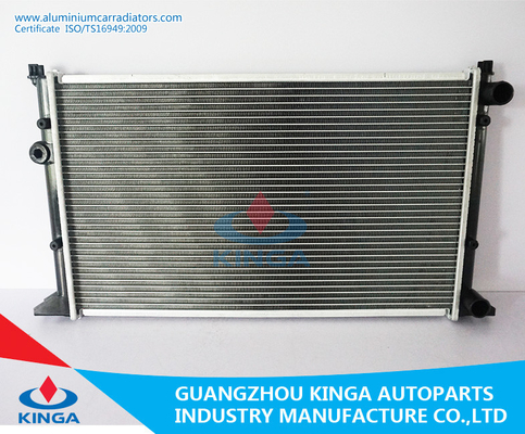 Porcellana Il radiatore su ordinazione dell'automobile brasato alluminio si è adattato per il golf 3/OEM 1HM121253A Vento/di Jetta 91 fornitore