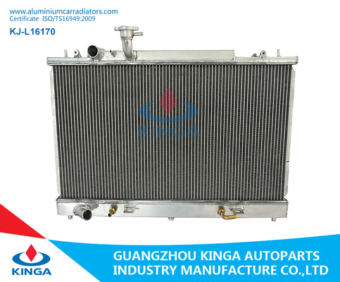 Porcellana Radiatore automatico di alluminio pieno di Mazda per l'OEM L328-15-200A/TA di B MAZDA fornitore