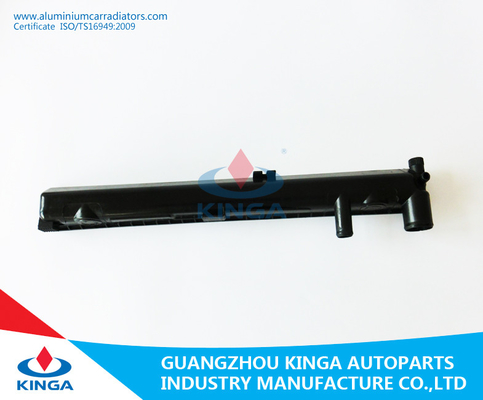 Porcellana Carro armato di plastica del radiatore liquido di stoccaggio per benz E - la TA della classe W124 E250D 84 fornitore