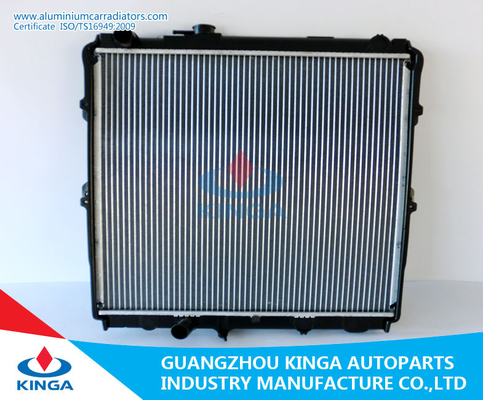 Porcellana Radiatore di alluminio Hilux KZN165R radiatore automatico su ordinazione della TA LN167/5l di 1999 di Toyota/ fornitore