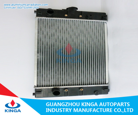 Porcellana I radiatori di alluminio cinesi di rendimento elevato dell'automobile svuotano lo spessore 26/32/36 di millimetro fornitore