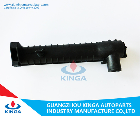 Porcellana Riparazione BMW 316/318/520/525I 87-95 del carro armato del radiatore della trasmissione della TA A fornitore
