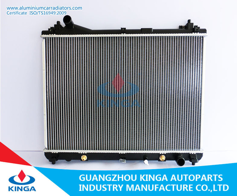 Porcellana Escudo automatico di Suzuki del radiatore/grande Vitara'05 a PA26mm 17700-66J10 fornitore