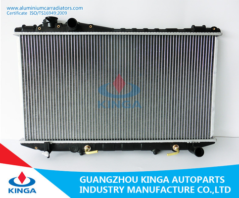 Porcellana 89-92 prestazione dei radiatori della sostituzione del radiatore di Gx81 Toyota Cressida fornitore