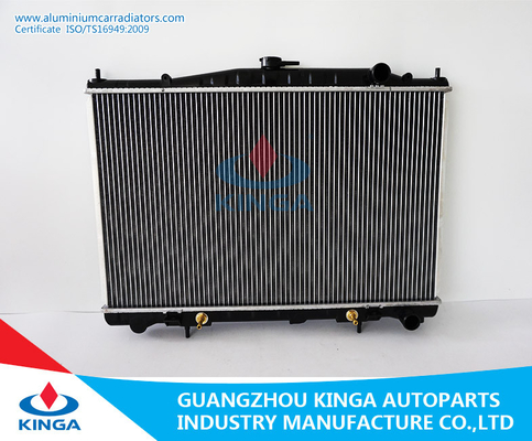 Porcellana Alto radiatore di raffreddamento di Nissan di prestazione per Cedric 90-95 Py32 A fornitore