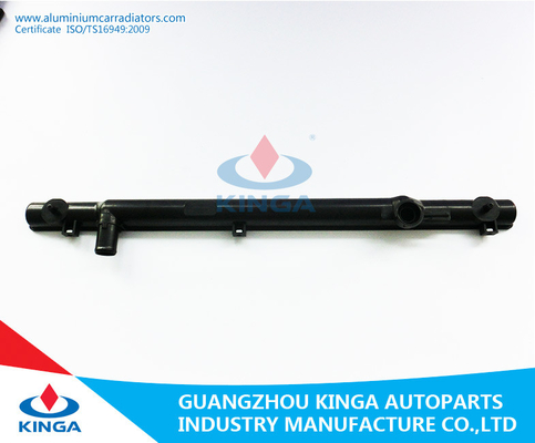 Porcellana Carro armato di plastica del radiatore, serbatoio di acqua degli accessori dell'automobile per LEXUS'95-99 RX300 fornitore