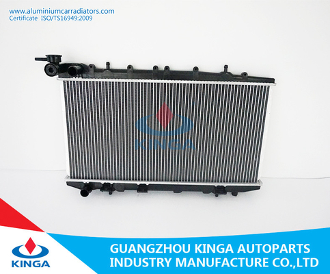 Porcellana Radiatore automatico su ordinazione/radiatore di Nissan per la TA soleggiata B13'91-93 per SENTRA FUORI DI U.S.A. fornitore