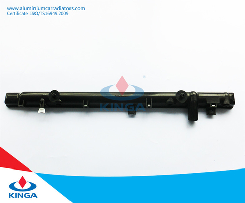 Porcellana Carro armato di plastica del radiatore della sostituzione per il radiatore automatico ACURA MDX'01-02 di HONDA A fornitore