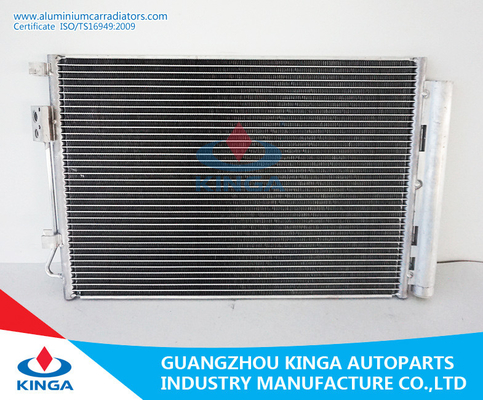 Porcellana Alluminio automatico su ordinazione del radiatore e materia plastica per il radiatore automobilistico di HYUNDAI VERNA 14 fornitore
