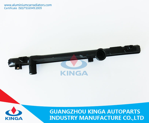 Porcellana DIMENSIONE di plastica 2003 del serbatoio di acqua del carro armato di plastica del radiatore di SUZUKI IGNIS 48×371mm fornitore