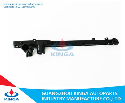 Porcellana Riparazione automatica di plastica del carro armato del radiatore dell'automobile dei ricambi auto eccellenti del serbatoio di acqua per TATA fornitore