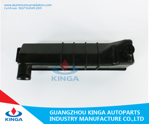 La CINA il carro armato del radiatore parte per la JEEP 4,7 V8'00-AT CHEROKEE, sostituzione laterale del carro armato del radiatore fornitore