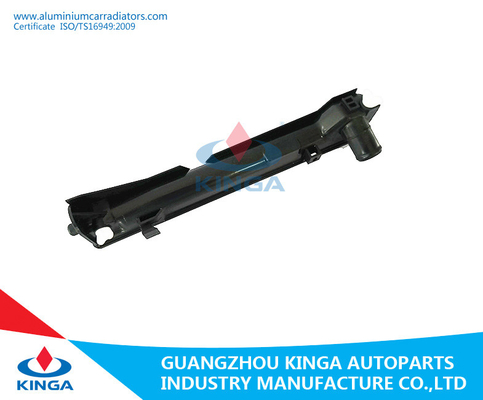 Porcellana Carro armato di plastica del radiatore a 15,75 pollici del motore 1.89* per AVENSSIS 2.0I 16V Toyota 16400-0H120 fornitore