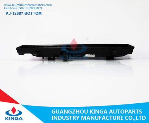 Porcellana Pezzi di ricambio di plastica dell'auto dell'OEM 16400-5B870 del carro armato del radiatore di DYNA LAY220/230'01-AT fornitore