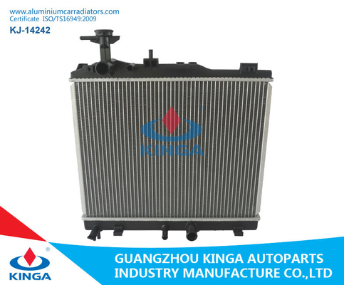 Porcellana radiatori di alluminio durevoli dell'automobile 1350A541 per il MIRAGGIO 1.2L 12-17 A/MT fornitore