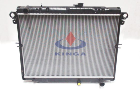 Porcellana Un radiatore di raffreddamento di 1640066110 automobili per il radiatore di Toyota di LANDCRUISER 2001 HDJ101K fornitore