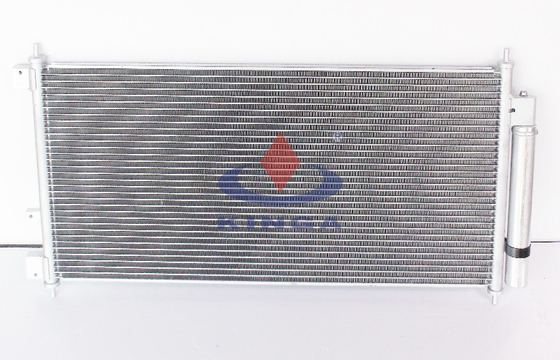 Porcellana 2009 condensatore della città di Honda, condensatore universale 19010-PM5-H01 del condizionamento d'aria dell'automobile fornitore
