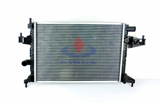 Porcellana L'automobile della trasmissione manuale parte il radiatore automatico dell'automobile per Opel Combo/sistema di raffreddamento di Corsa la C 2000 fornitore