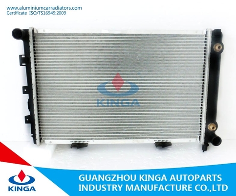 Porcellana PA32 ai radiatori di alluminio dell'automobile per i radiatori dell'olio del benz W201 /190E ' 82-93 25 x 275 millimetri fornitore