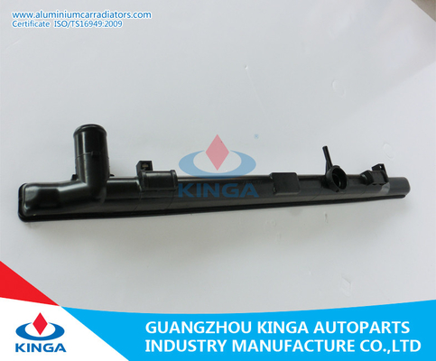 Carro armato di plastica Toyota TOWNACE NOÈ del forte radiatore duro automatico 1996 2C CR41 fornitore