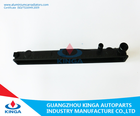 Carro armato di plastica del radiatore liquido di stoccaggio per benz E - la TA della classe W124 E250D 84 fornitore