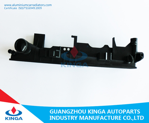 OEM 9065000002/0101/0202 dei carri armati del radiatore della sostituzione della TA dello sprinter 06 di Mercedes lasciato fornitore