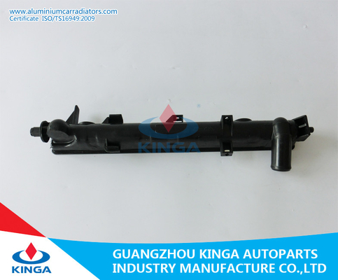 Sostituzione di plastica del carro armato del radiatore della copertura PA66 per Mazda MPV GF - la TA 2000-2003 di LWEW fornitore