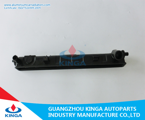 Carro armato di plastica MPV GF - la TA 2000-2003 di LWEW dello sbocco del radiatore giusto di Mazda fornitore