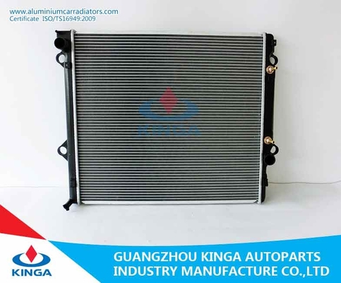 OEM automobilistico 16400 di Toyota KZJ120 1KZT dei radiatori delle componenti del motore del serbatoio di acqua dell'automobile 67310 fornitore