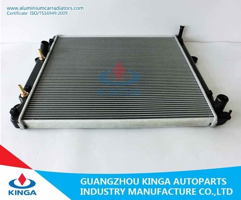 OEM automobilistico 16400 di Toyota KZJ120 1KZT dei radiatori delle componenti del motore del serbatoio di acqua dell'automobile 67310 fornitore