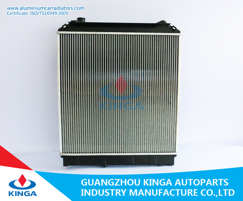 Radiatore di alluminio raffreddato ad acqua professionale per ISUZU ELF PA36 fornitore