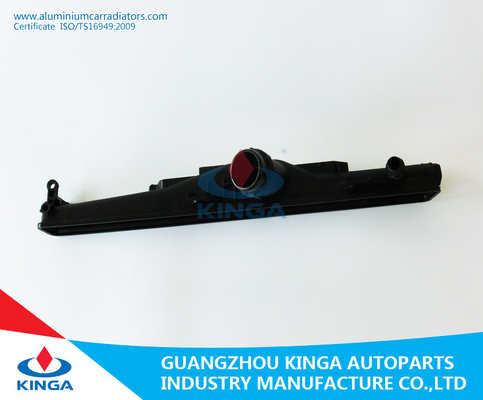 carro armato di plastica 7521046/7521931/7556339/7559273 del radiatore della TA di 320/323/325/330i 05-3E90 fornitore