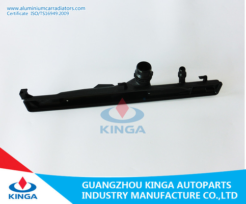 Destra di plastica 1711.3.415.693 del carro armato del radiatore di riparazione della TA di BMW X3 E83 2.5/3.0 Si'04- fornitore