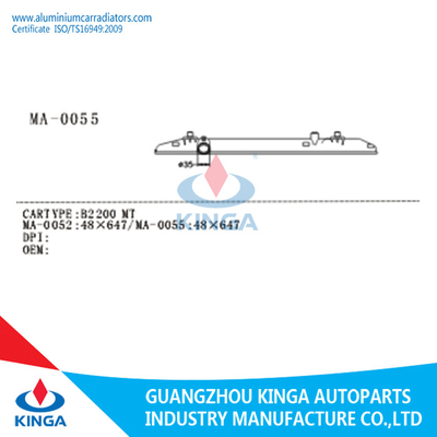 Sostituzione di plastica del carro armato del radiatore del fondo del carro armato del radiatore della TA di MAZDA B2200 fornitore