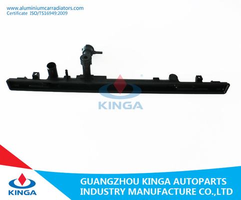 MAZDA 6 4CYL '03-04 ALL'OEM di plastica L332-15-200E del carro armato del radiatore su fornitore