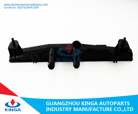 Carri armati mobili automatici Mazda del radiatore della sostituzione dell'acqua del carro armato del radiatore del veicolo 2 08 A fornitore