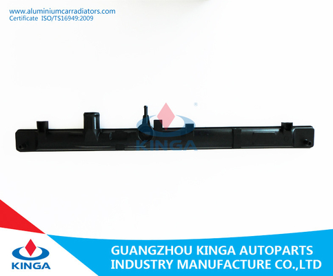 Materiale automatico PA66 del pezzo di ricambio del serbatoio di acqua del radiatore di Mitsubishi Lancer '92-94 fornitore