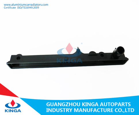 OEM di plastica inferiore di riparazione del carro armato del radiatore 16400-17161 per TOYOTA LANDCRUISER HZJ73V 96-99 A fornitore