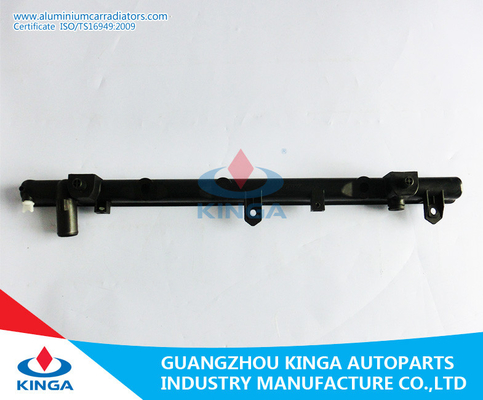 Carro armato di plastica dell'OEM 16400-7A351/7A260/7A261Radiator per TOYOTA IPSUM PICNIC'96 SXM15 fornitore