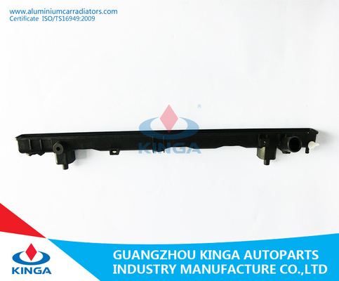 Carro armato di plastica dell'OEM 16400-7A351/7A260/7A261Radiator per TOYOTA IPSUM PICNIC'96 SXM15 fornitore