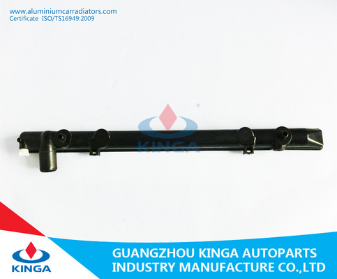 Carro armato inferiore di plastica del carro armato del radiatore per il radiatore di TOYOTA IPSVM GAIA CXM10'97-01MT fornitore