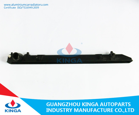 Carro armato inferiore di plastica del carro armato del radiatore per il radiatore di TOYOTA IPSVM GAIA CXM10'97-01MT fornitore