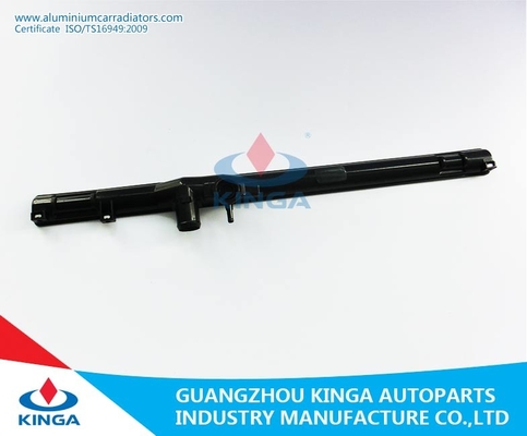 Automobile automatica di plastica PA66 di Toyota Lexus IS200/IS300'99 del carro armato del radiatore di alluminio fornitore