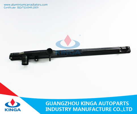 OEM di plastica del materiale PA66 di riparazione del carro armato del radiatore di LEXUS'01-03 LS430 16400-50230/50250 fornitore