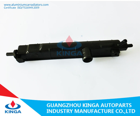 Carro armato sinistro di plastica del radiatore per l'OEM durevole 1300147 del carro armato della sostituzione della TA di ASTRA F 91-00 fornitore