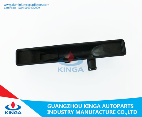 L'auto sostituisce brasa il carro armato di plastica del radiatore per la TA rapida 05 KJ-18032 di Suzuki fornitore